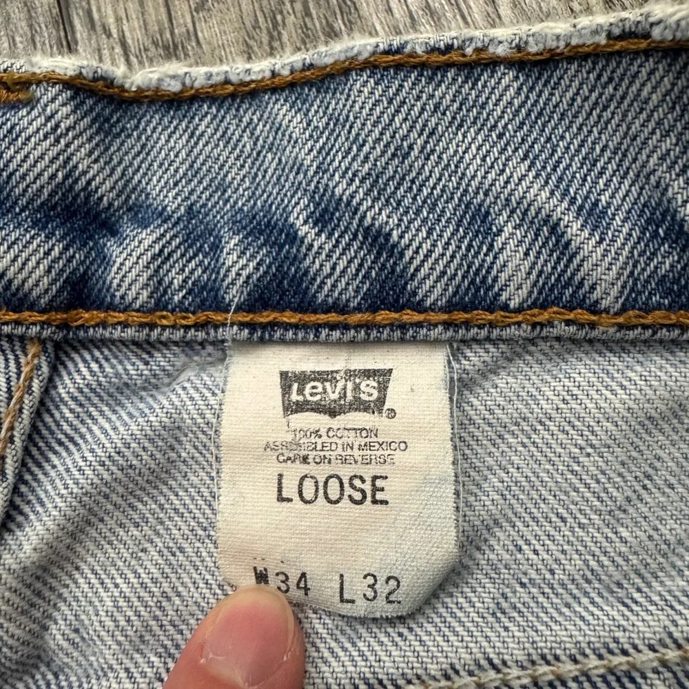 Vintage Levi's 545 Distressed Worn Faded Denim Loose Fit Jeans 32x31